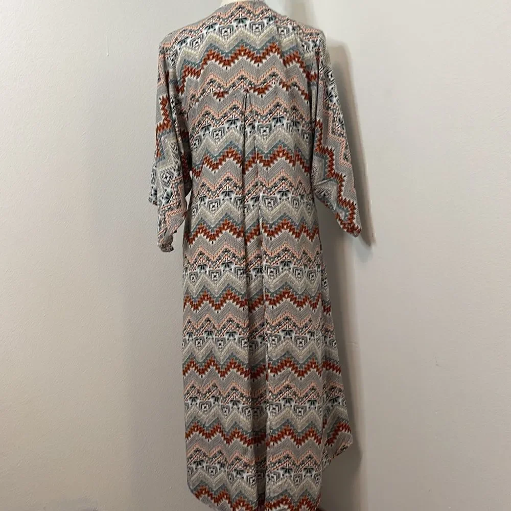 Zada Design southwest pattern long hanging wrap shirt.  Size Small. Soft. Airy.